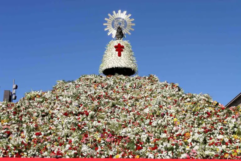 Virgen Del Pilar Historia Oraciones Fiesta Y Mucho Más 1767