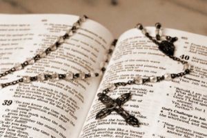 cuantos libros tiene el antiguo testamento de la biblia catolica