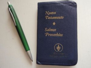 cuantos libros tiene la biblia protestante