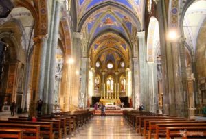 cuantas iglesias hay en roma