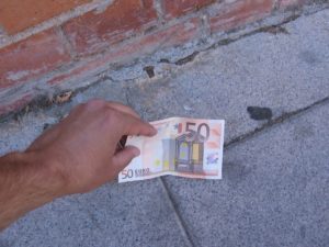 oracion para encontrar dinero en la calle