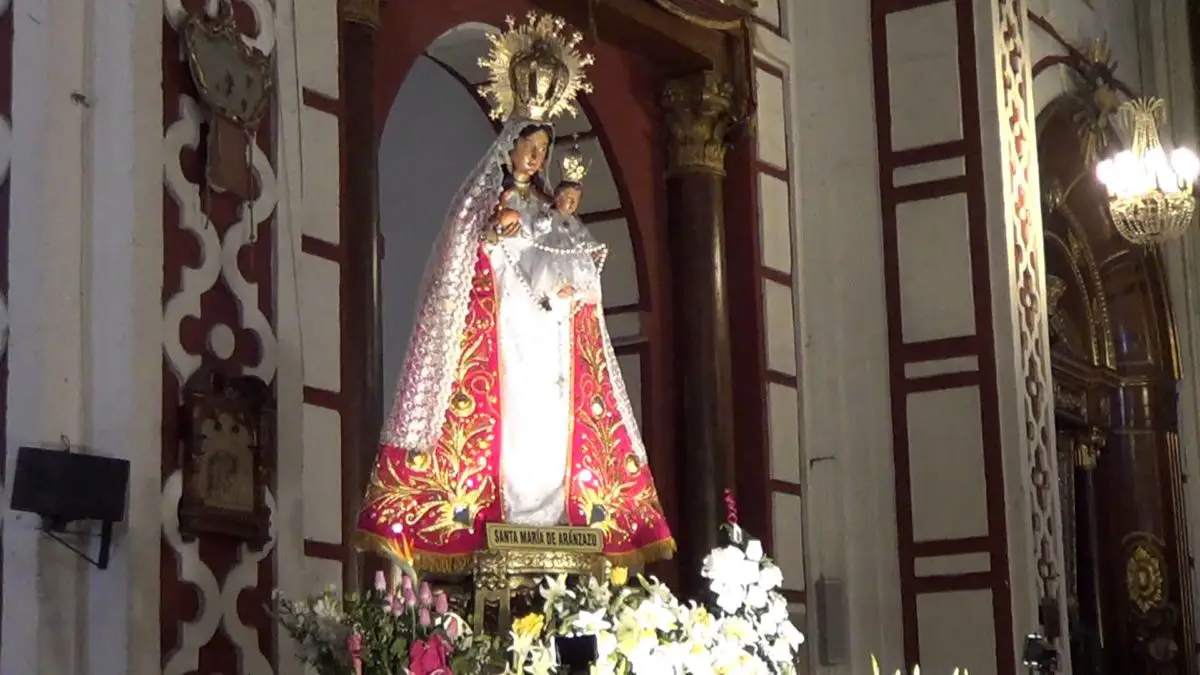 Virgen de aranzazu