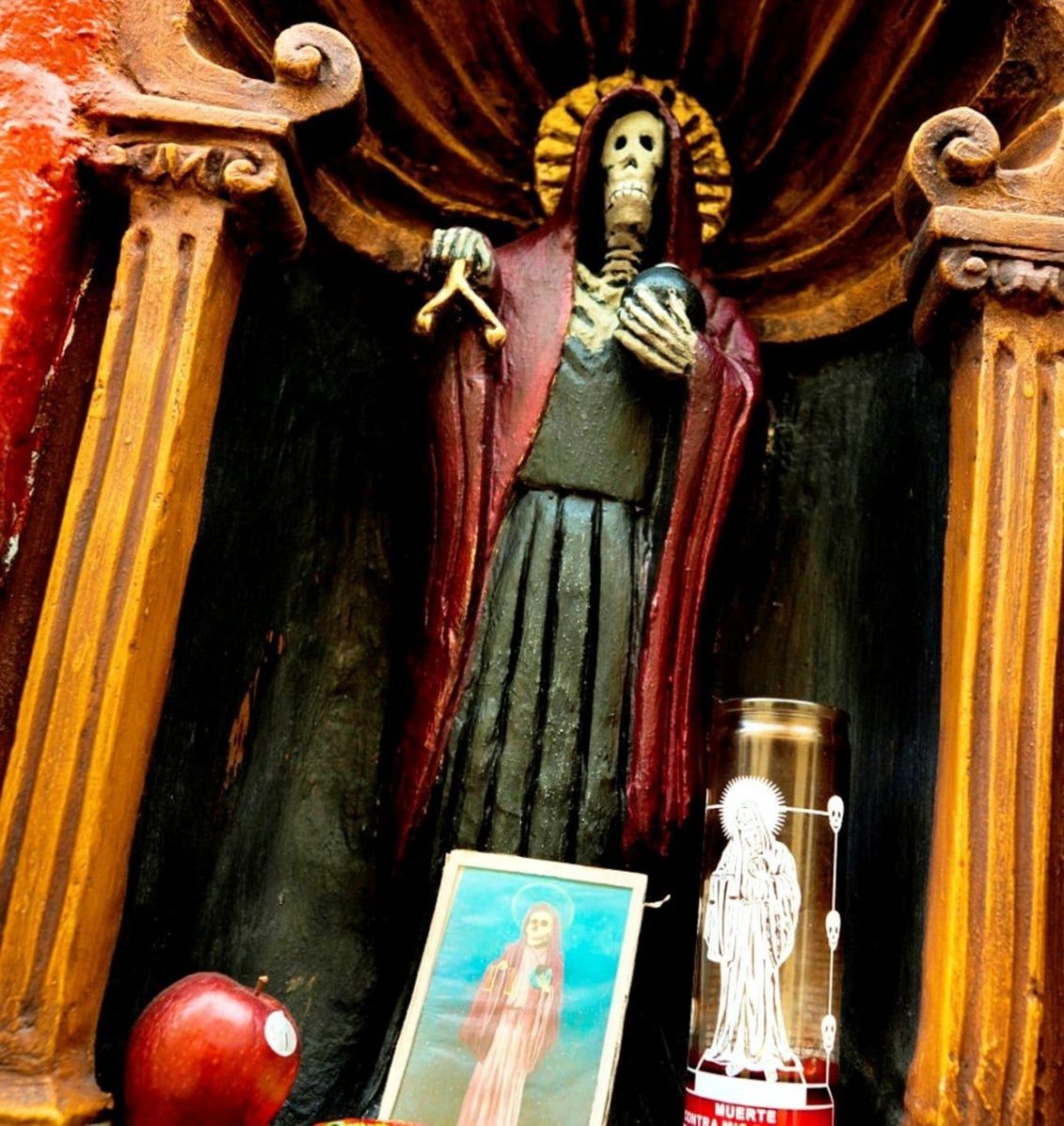 la-santa-muerte-es-milagrosa-1